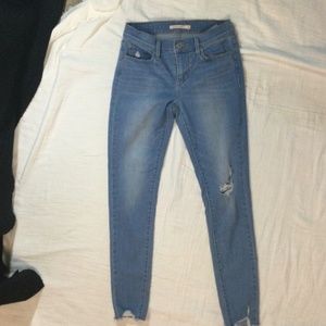 Levi’s 710 Super Skinny distressed jeans